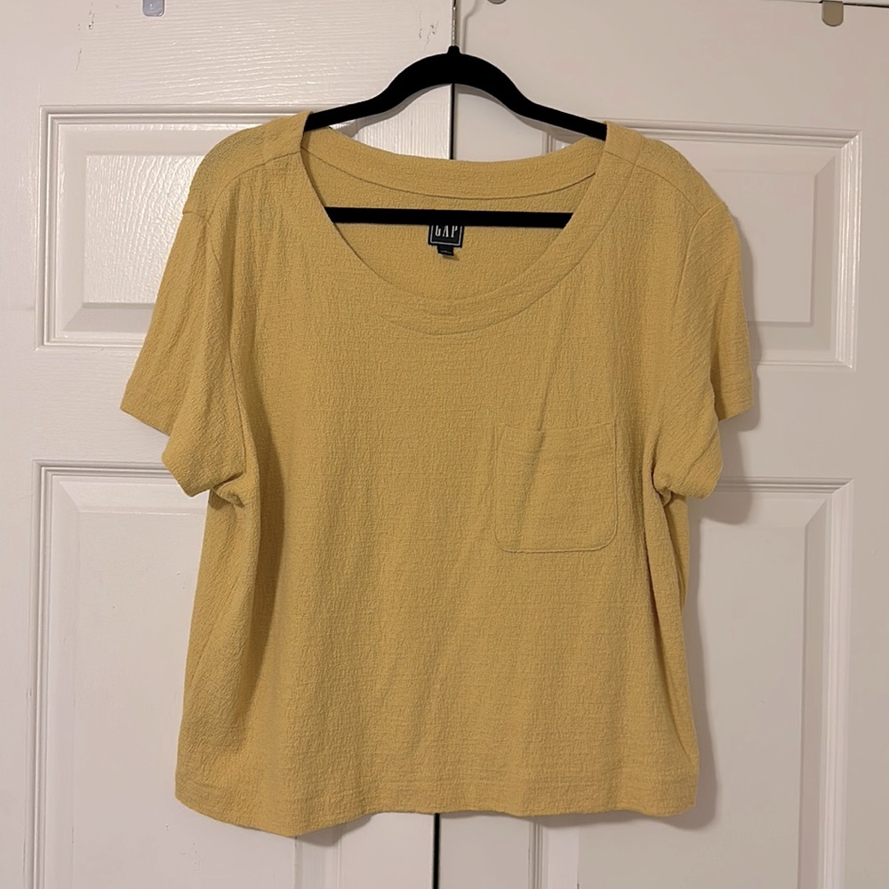 Yellow gap shirt